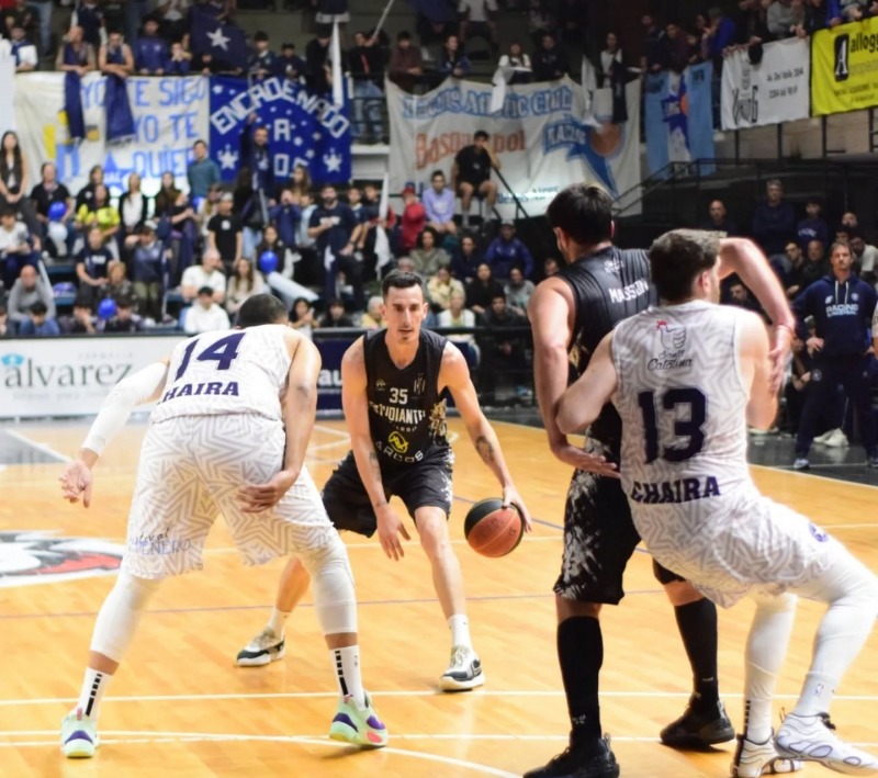 Estudiantes trabaja para jugar la Liga Federal